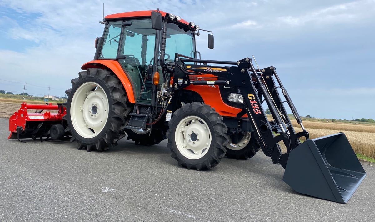 目立った傷や汚れなし】クボタトラクター M105D 105馬力