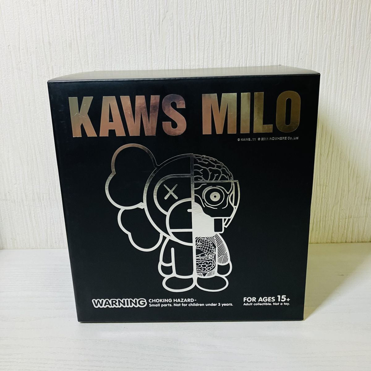 非売品☆KAWS Original Fake オープン記念タイル直筆サイン入り KAWS