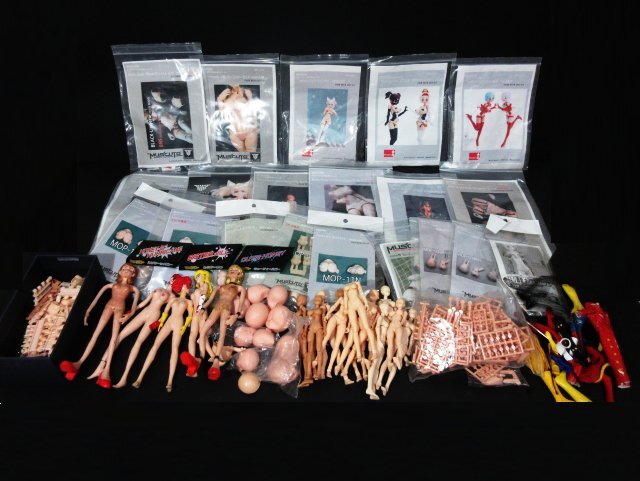 エ652△ コレクター放出品!/ボークス/カスタム/パーツ/ワイドボディ改造SET/キューティーハニー 他/ソフビ/まとめ売り/未使用＆中古品の1番目の画像