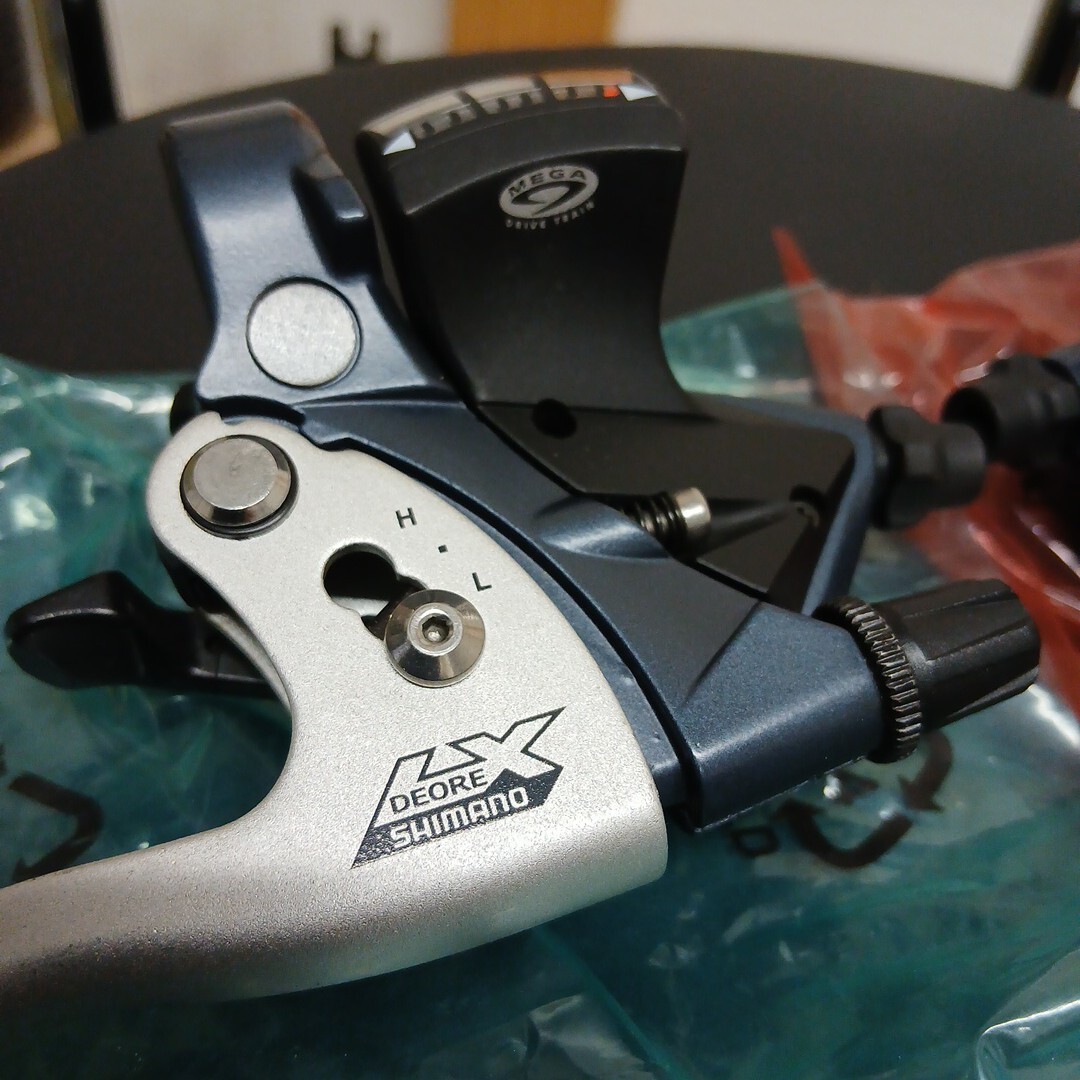 Manette De Vitesse Shimano Deore LX ST M567 3 Vitesses VTT - Composant MTB D'occasion