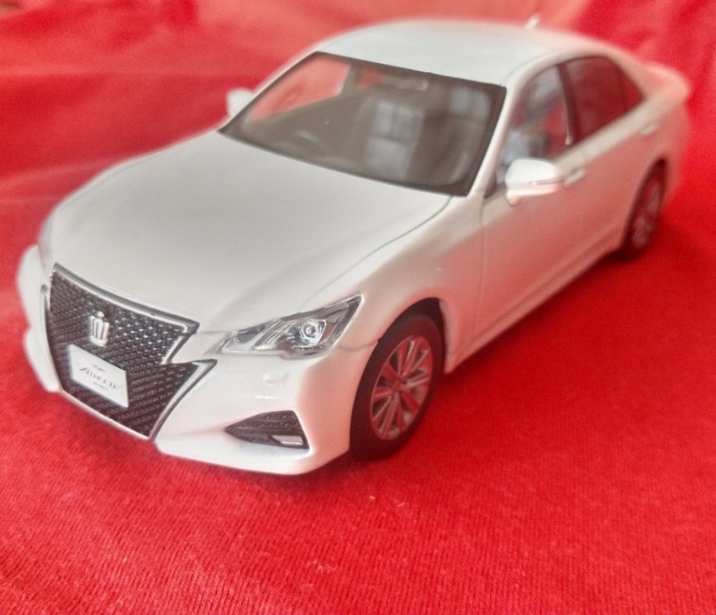 新品】1/30 トヨタ クラウンアスリート CROWN 210系 後期 クラウン