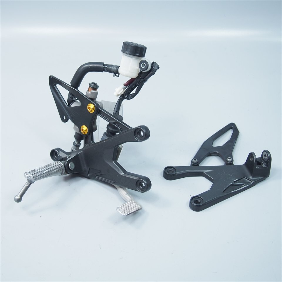 ZRX1200DAEG ZRX1200ダエグ 純正ステップ ノーマルステップ 左右セット 