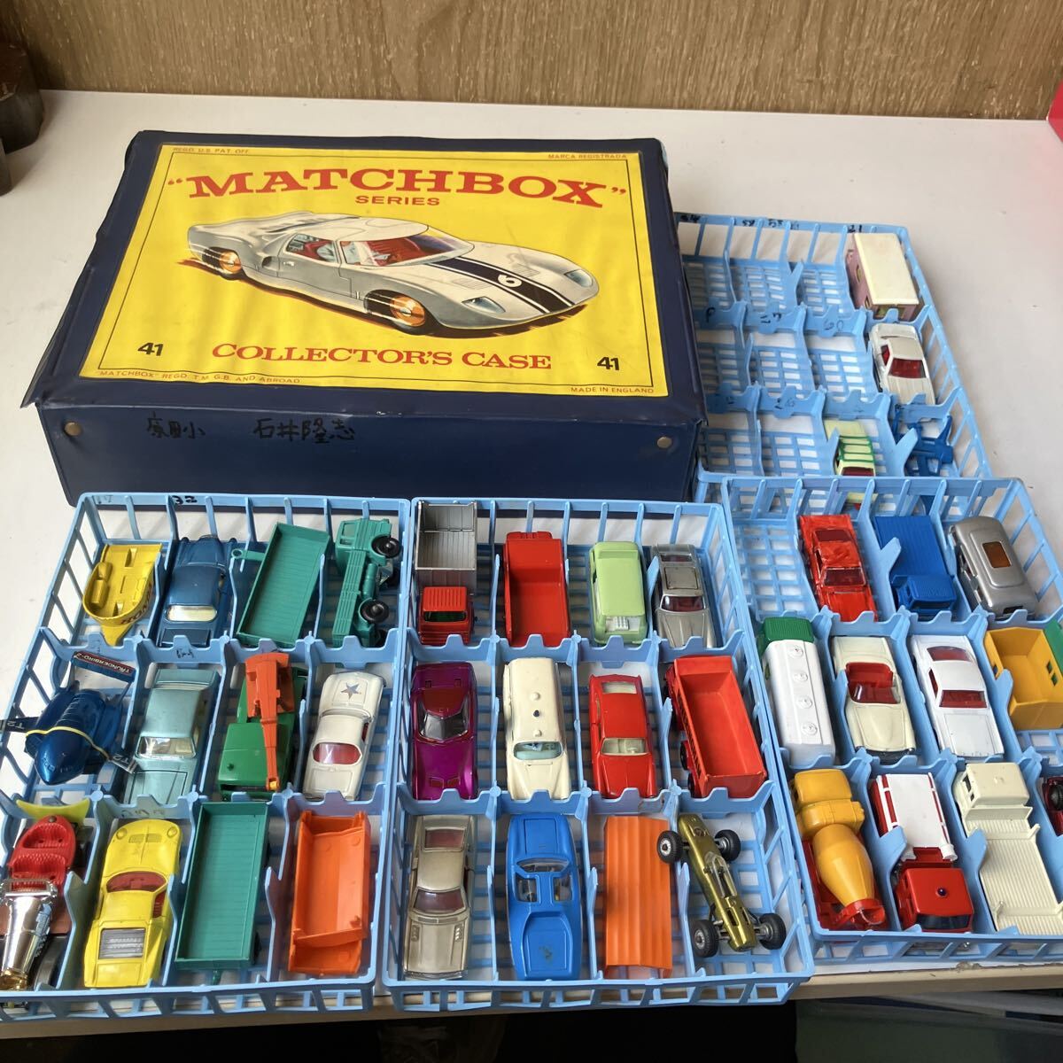 ミニカー マッチボックス 45 フォード コルセア＆ボート 【公式通販】