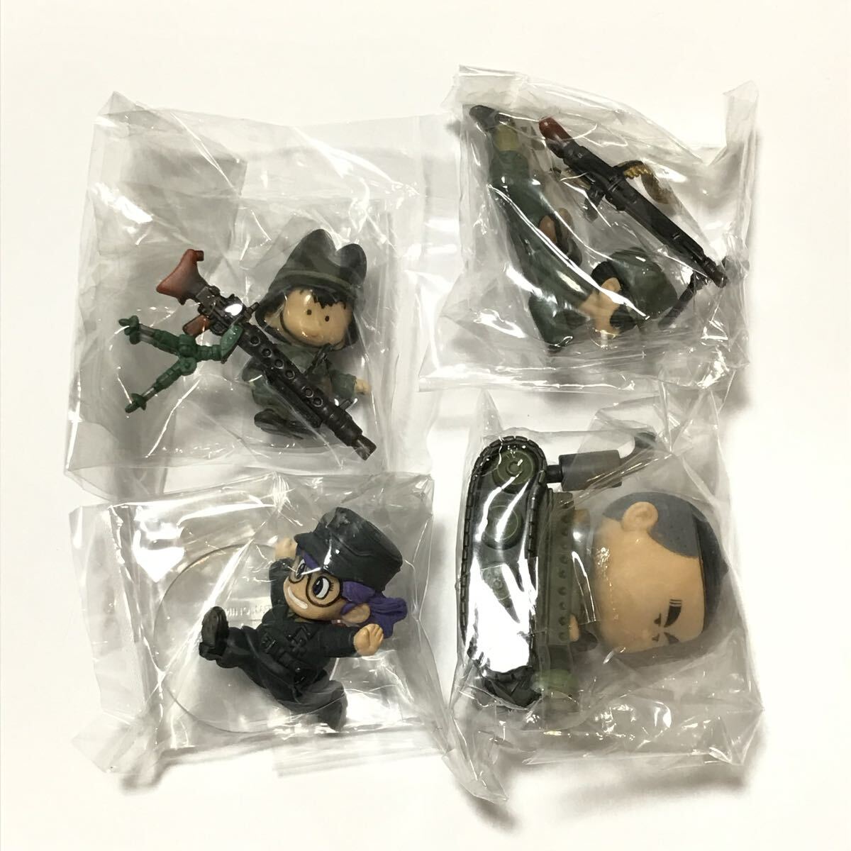 ミリタリーコスチューム 栗頭先生 戦車 Dr.スランプ アラレちゃん