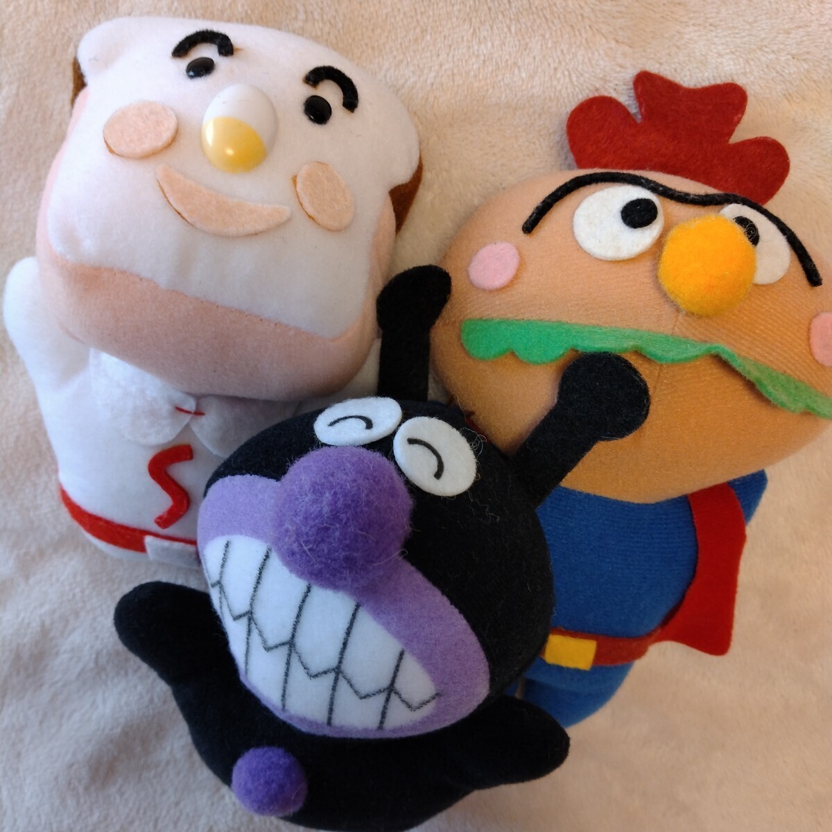 ロ アンパンマン プリちぃビーンズぬいぐるみ 3体セット こむすびまん 
