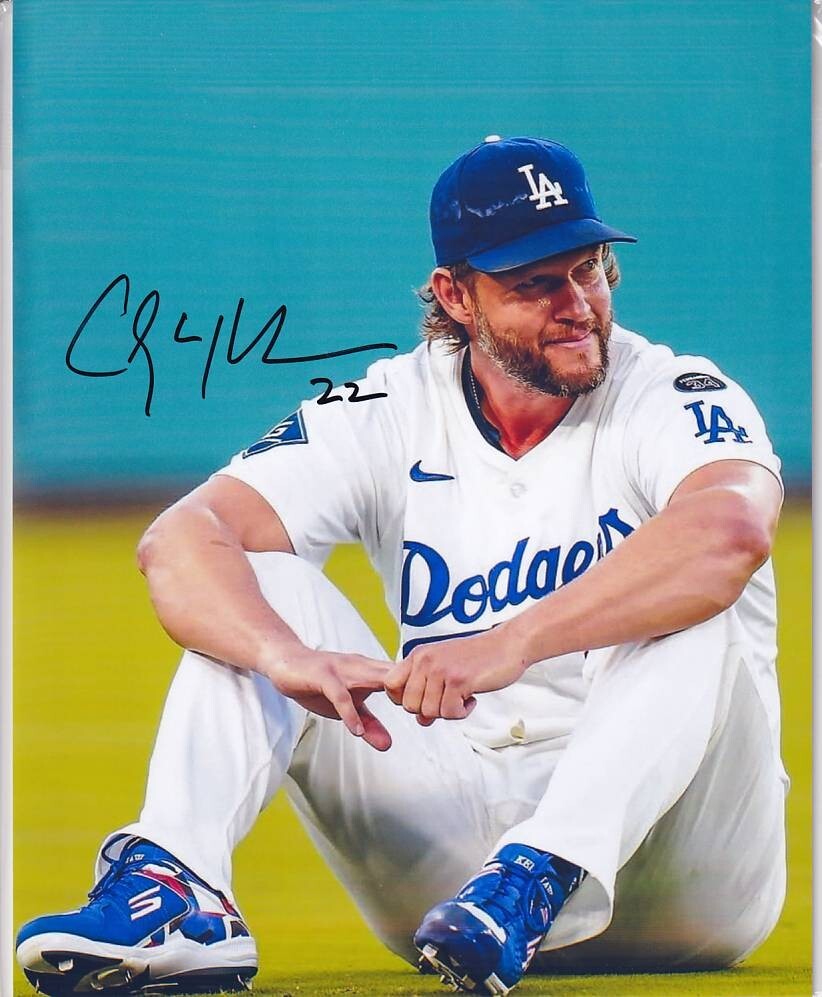 Clayton Kershaw クレイトン•カーショウ　直筆サインフォト 新品】クレイトン・カーショウ 直筆サインフォト/写真 MLB ドジャーズ