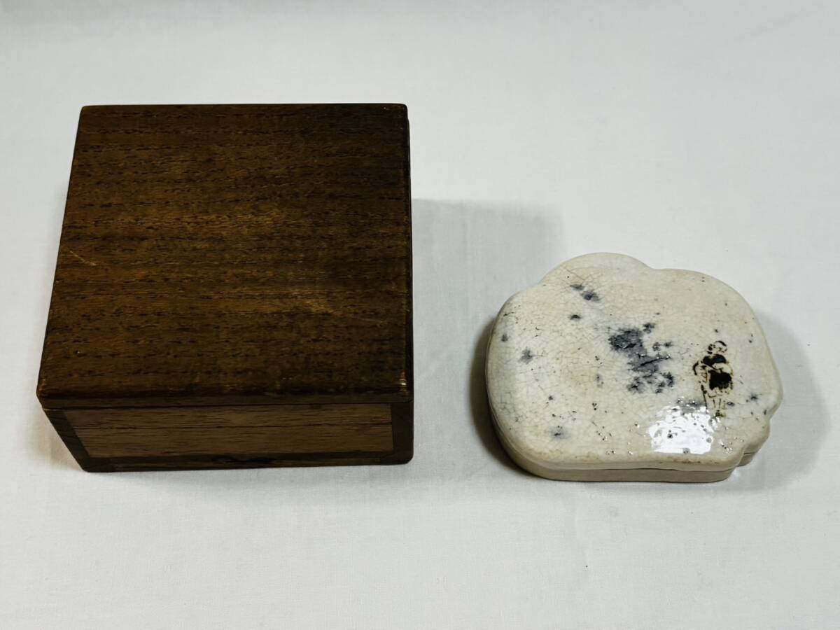 仁阿弥道八　二代目　高橋道八　作　赤楽茶碗　八代道八識箱　美品 天才の名碗 仁阿弥道八 刷毛目茶碗 八世高橋道八識箱 仕覆 茶道具 古