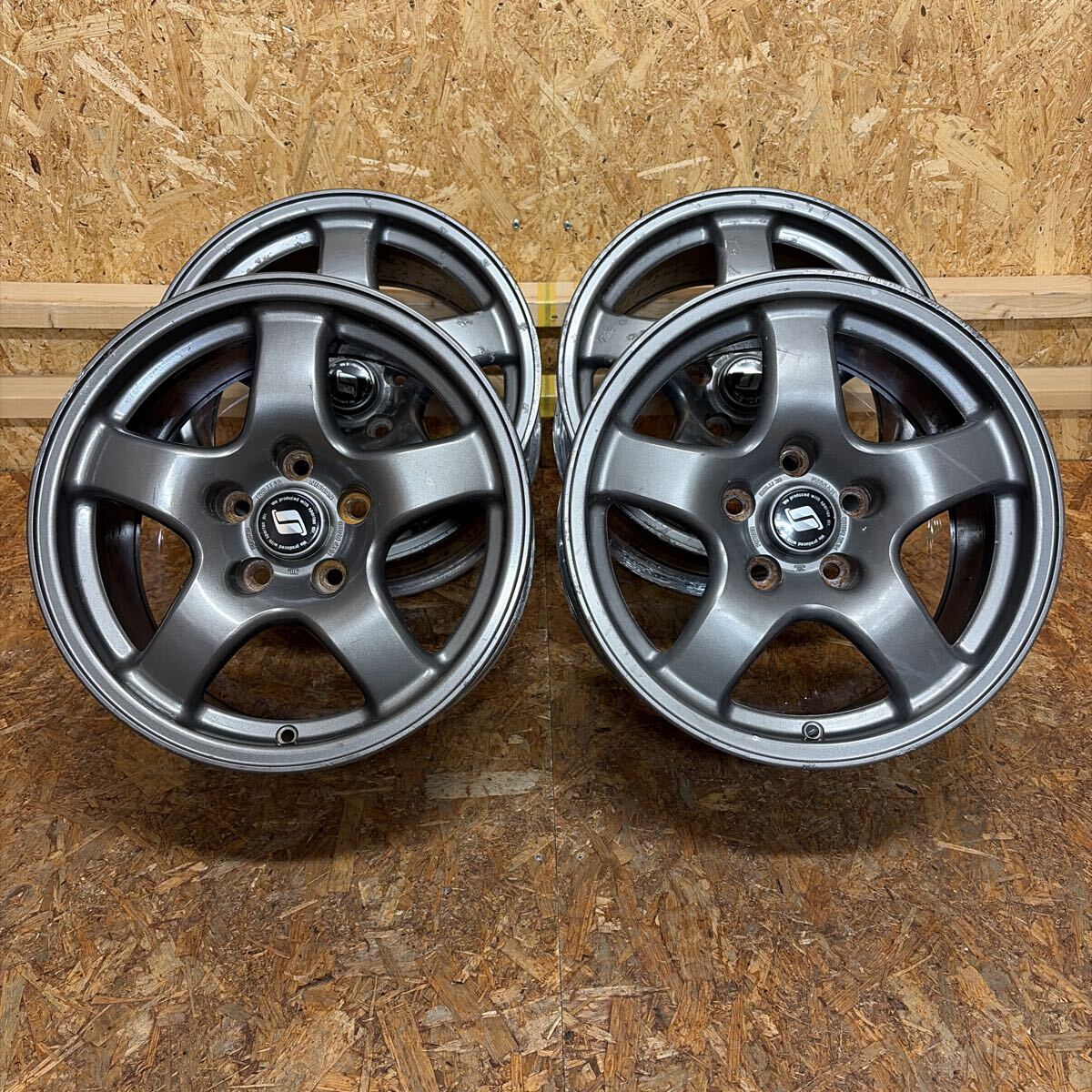 中古】180sx 後期純正ホイール 205/60R15 15×6J+40 PCD114.3/4H 4本