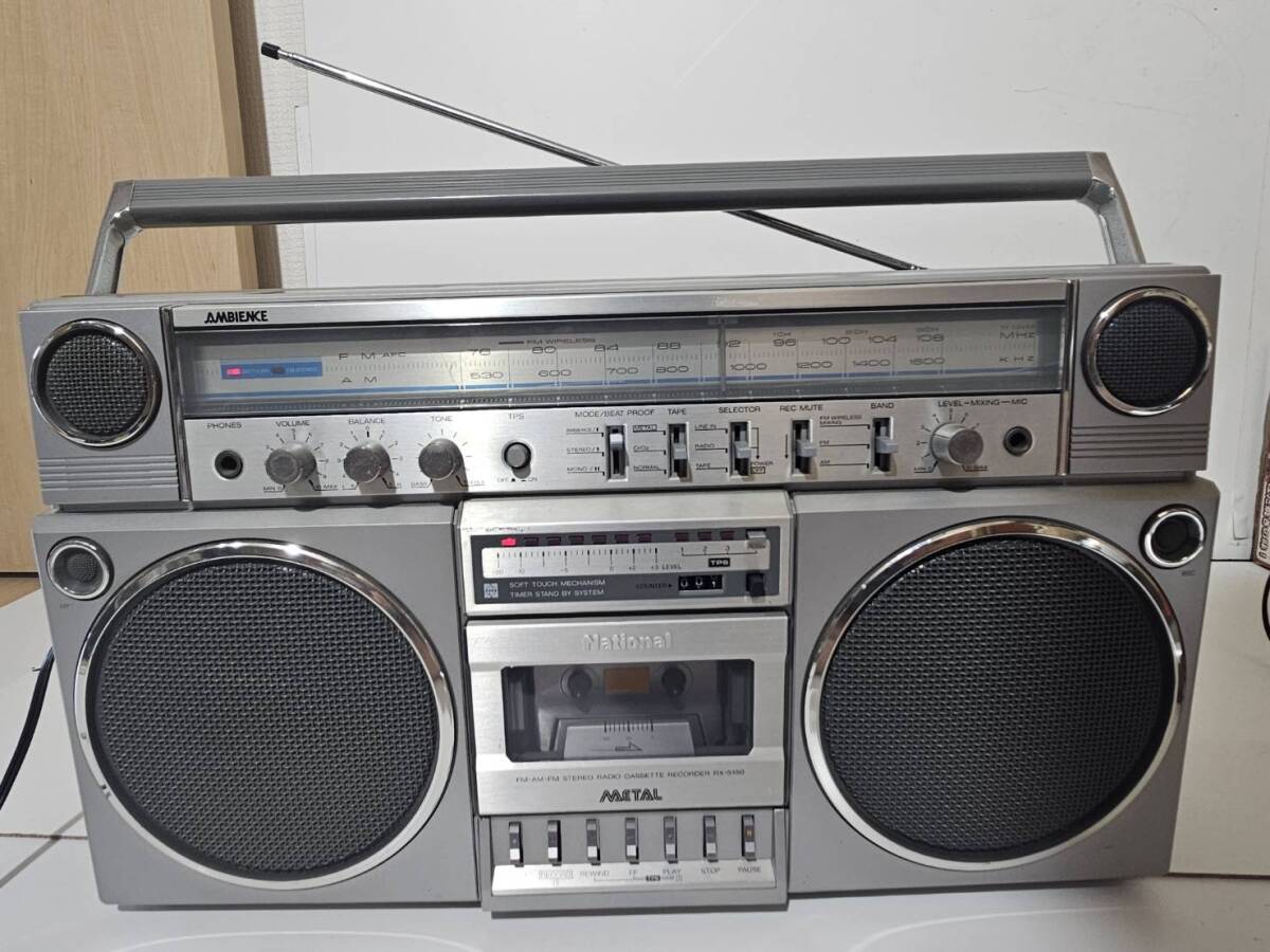 傷や汚れあり】YS1415☆中古品現状品 1980年代名機 ステレオラジカセ