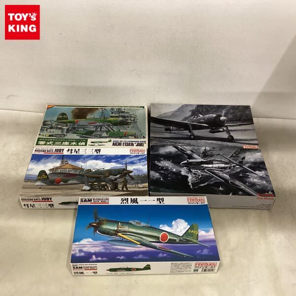 ファインモールド 1/48 FB8 海軍艦上爆撃機 彗星四三型 未組立キット
