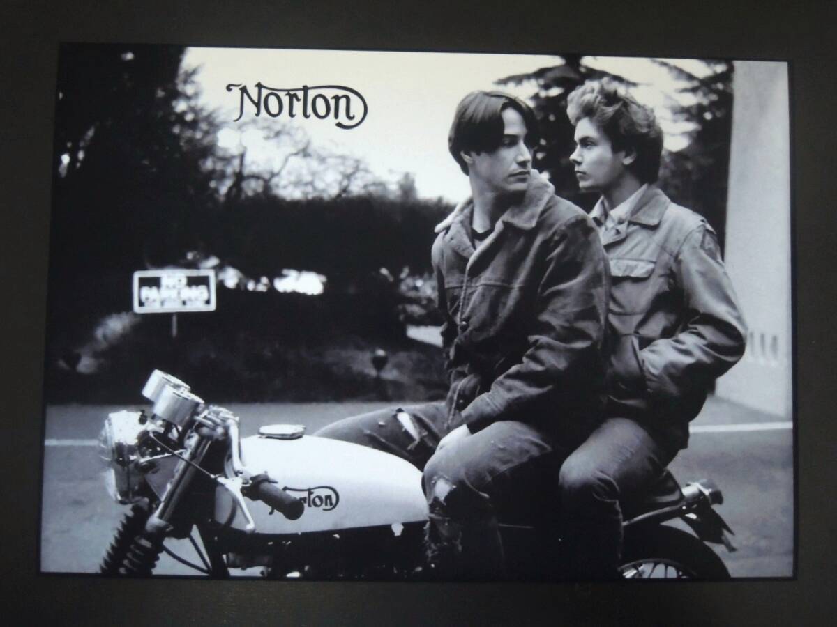 リヴァー・フェニックス River Phoenix 直筆サイン入り写真 『スタンド
