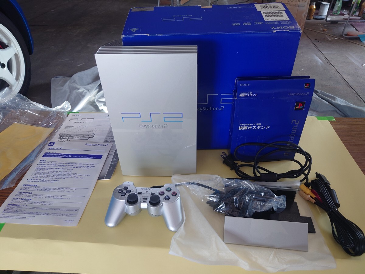 SONY PS2特別限定モデル「ヨーロピアン・オートモービル・カラー