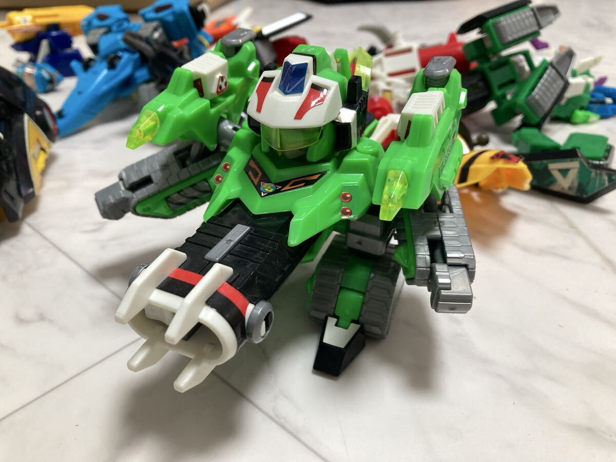 買コレ] 組済 Bビーダマン爆外伝V ナイトブラッカー ジークホワイター