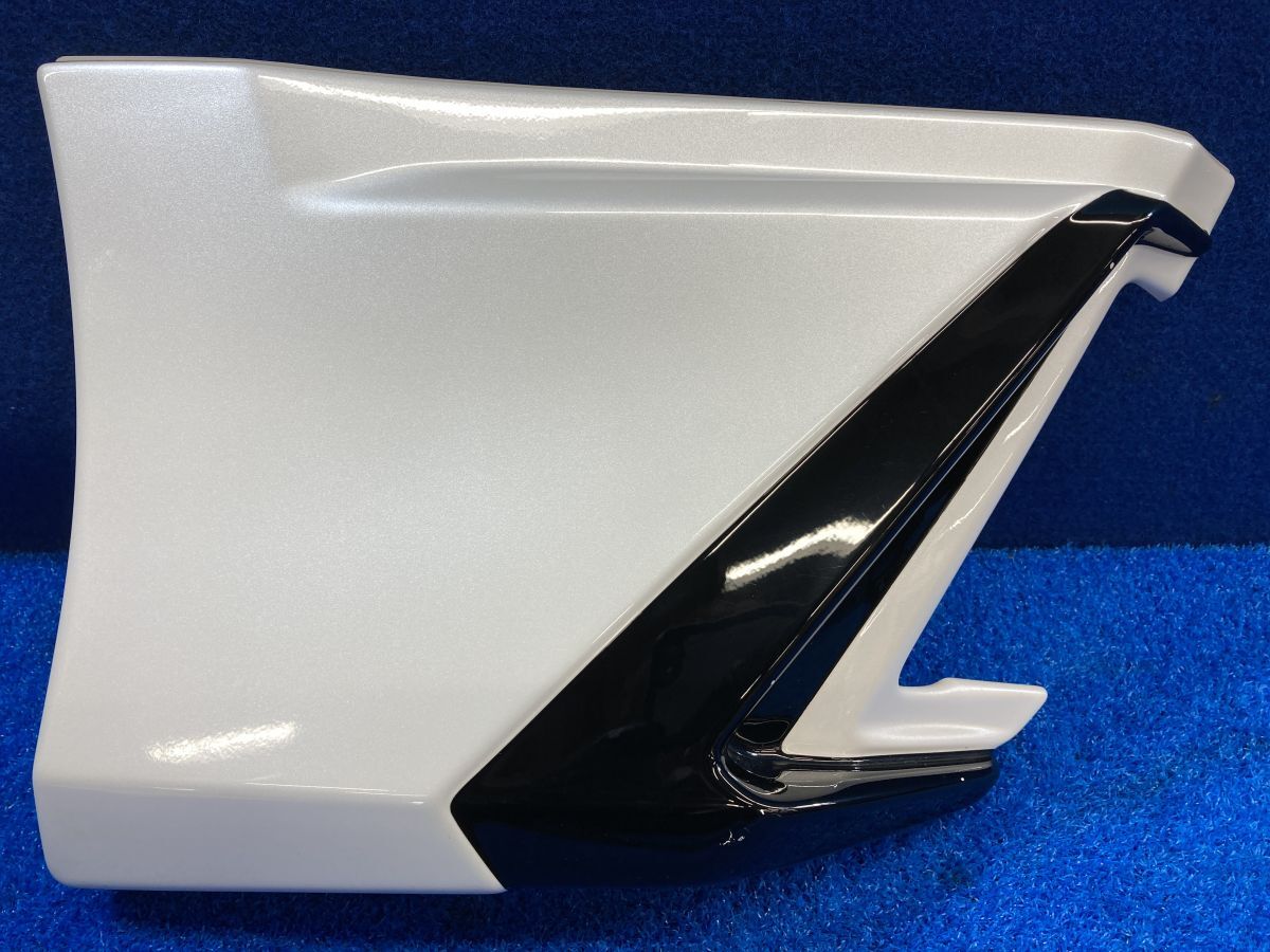 新品】トヨタ210系クラウンアスリート後期純正オプションリアスパッツ