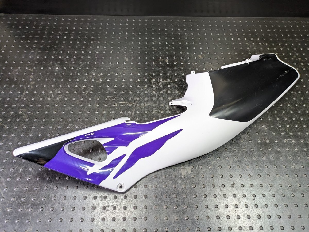 新品】社外 FRP ヤマハ R1-Z シートカウル テールカウル 白ゲルの落札