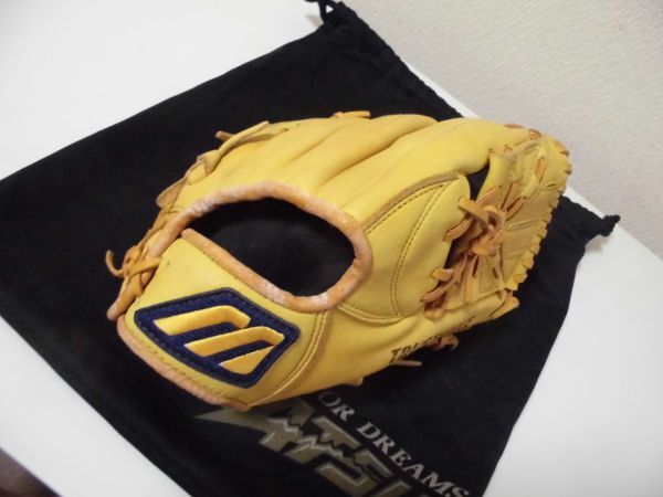 奇跡の逸品？初代Mマーク MIZUNO(ミズノ) 一般軟式オールラウンド用