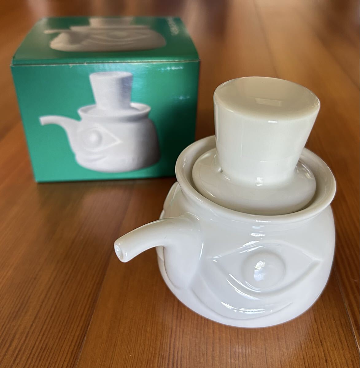 岡本太郎 デザイン 陶器製 醤油さし レトロ TARO 新品】岡本太郎 デザイン マルキン 醤油差し 男の子 女の子 セット 未
