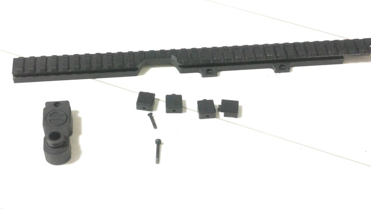希少品』 Laylax NITRO Vo レイルスリーブ MP CYMA MP5A5より取り外し