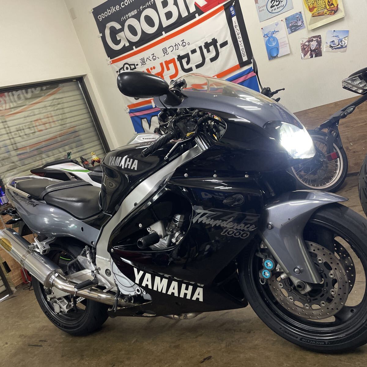 送料込み GPZ900R GPZ750R 名門 ツキギレーシング デクスター 中古
