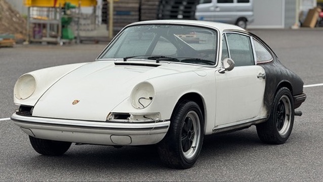 KS070s□中古 PORSCHE ポルシェ 純正 パトライト 流線型回転灯