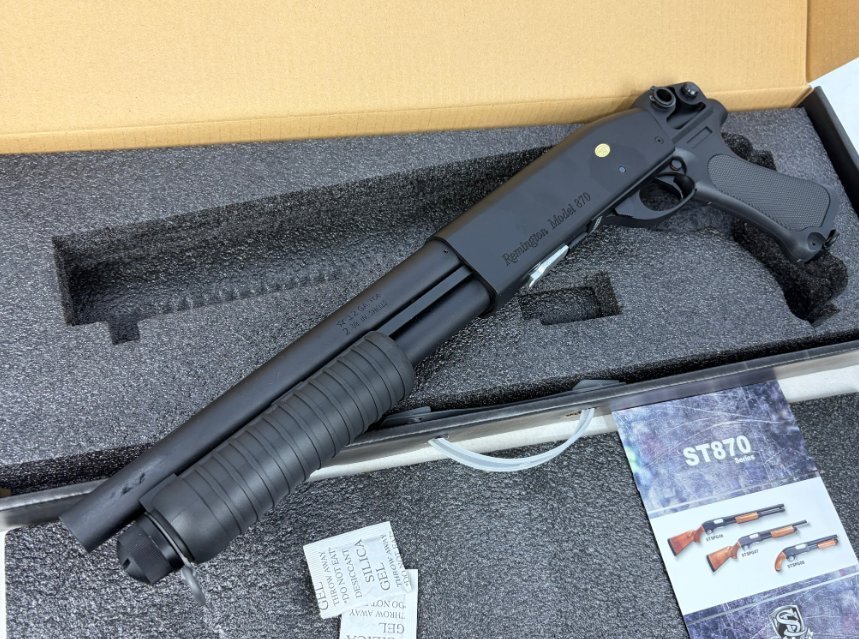 啓平社(KHC) エアコッキングショットガン　マーベリックM88 中古品 啓平社 KHC マーベリックM88 エアーコッキングショットガン 18歳以上
