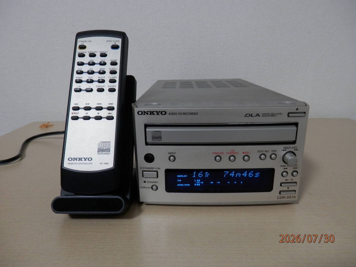 中古】ONKYO コンポ展示台 INTEC 205 非売品 ライト付 中古の落札情報