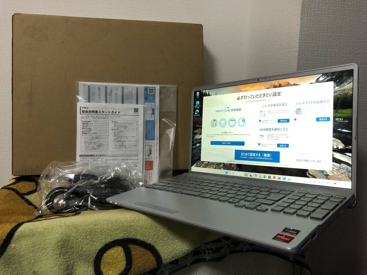 富士通株式会社　 自動車 電話機 202形　ジャンク品 8-136]富士通 FUJITSU 202形 自動車電話機 車仕206号01版 1989年製