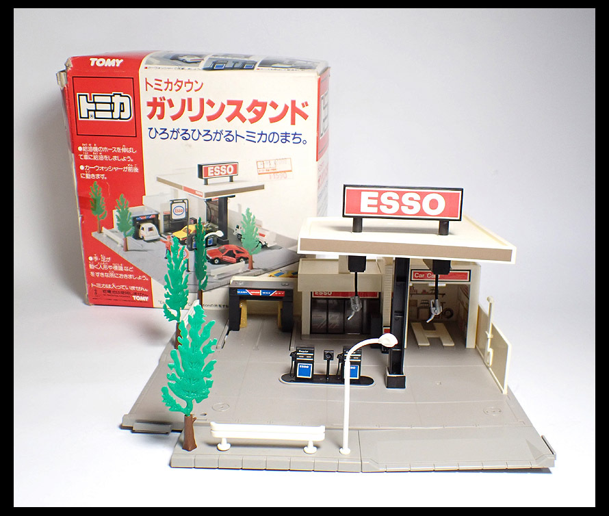 トミカ シティサービス 昭和 当時物 ガソリンスタンド ESSO 日本製