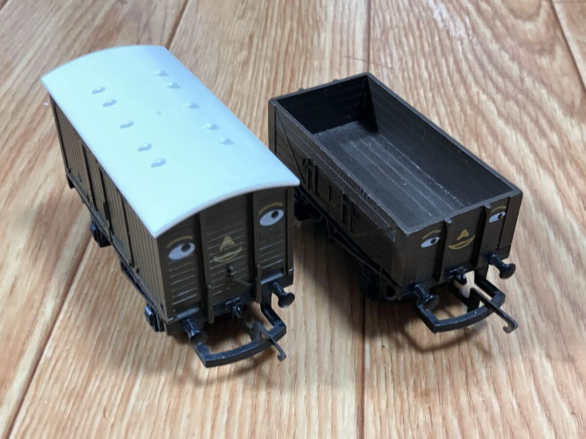 中古】 HORNBY OOゲージ きかんしゃトーマス ゴードンの急行列車 3両