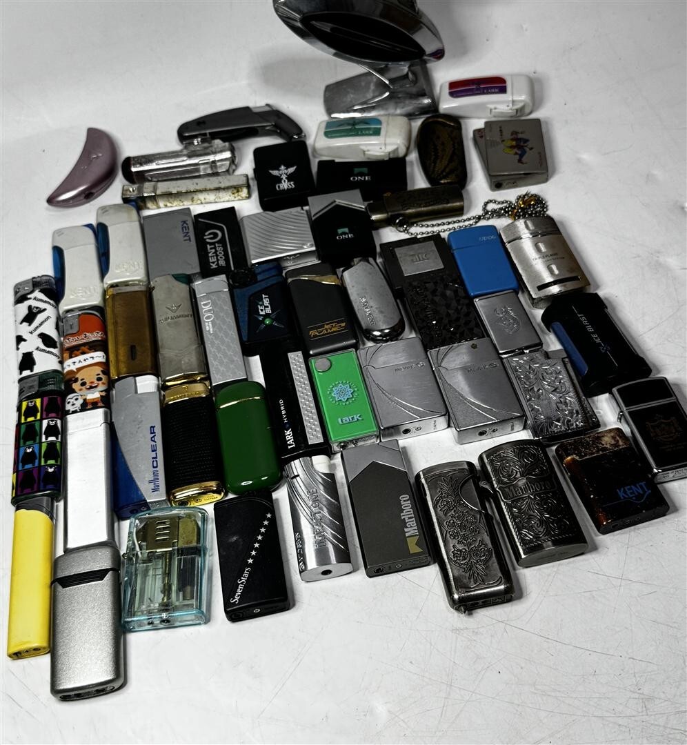 中古】昭和レトロ 卓上 使い捨てライター 自販機 タバコ 美品の落札