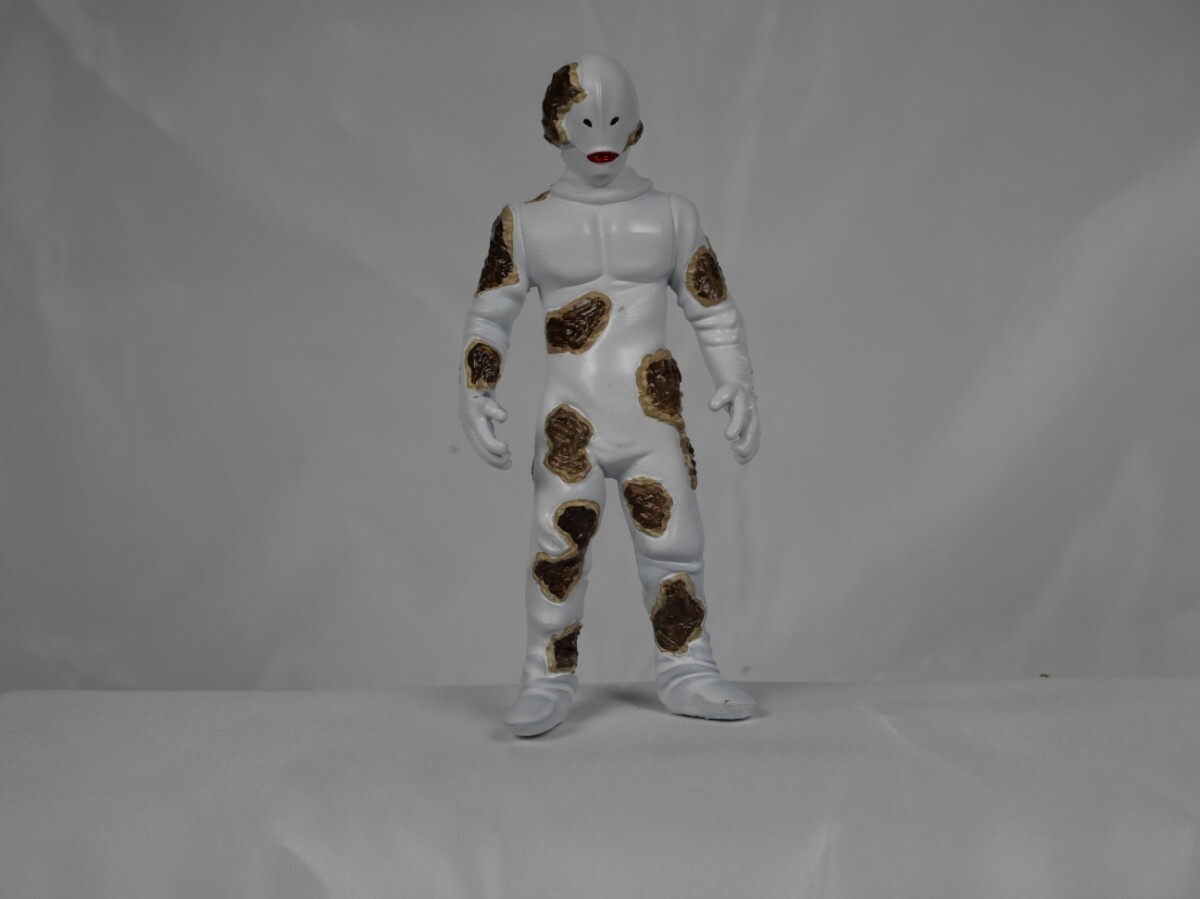 未使用に近い】スペル星人 ガレージキット 改修・塗装完成品 ウルトラ 未使用に近い】スペル星人 ガレージキット 改修・塗装完成品 ウルトラ