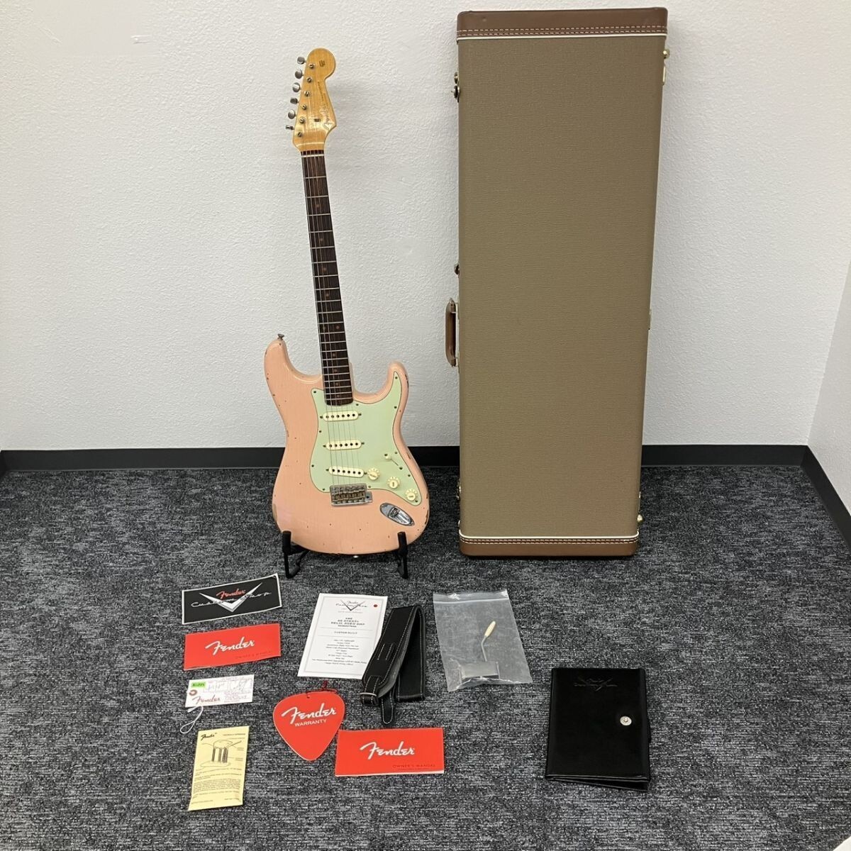 ☆Fender Japan☆ST-37S BLACK ミニサイズ ストラトキャスター レア