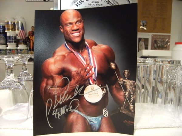 新品】新品！2018 MR.OLYMPIA NEBBIA フード付きジャケット JOE