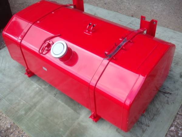 【新品】 高56センチ×奥65センチ×幅95センチ　Ｅ300Ｌ燃料タンク　三菱スーパーグレート 　ニューガッポ 新品新品 高56センチ×奥65センチ×幅95センチ Ｅ300Ｌ燃料タンク