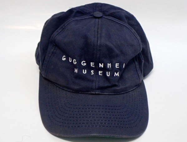 Guggenheim Museum White Cap グッゲンハイム美術館 オフィシャル 
