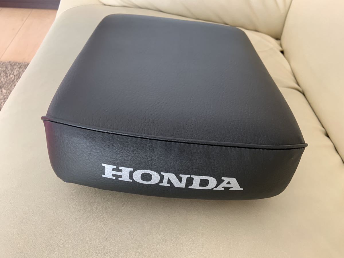 ホンダ純正 ホンダ スーパーカブ タンデムシート ピリオンシート 品番 Gt0 M00 クロスカブ の落札情報詳細 ヤフオク落札価格情報 オークフリー スマートフォン版