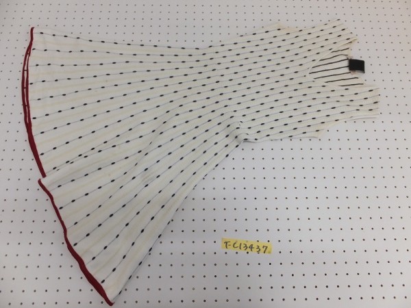 レタパ発送 Vanilla Coutureヴァニラクチュール レディース レーヨン混 幾何学 ストライプ ワンピース フリーサイズ アイボリー 黒 赤 の落札情報詳細 ヤフオク落札価格情報 オークフリー スマートフォン版