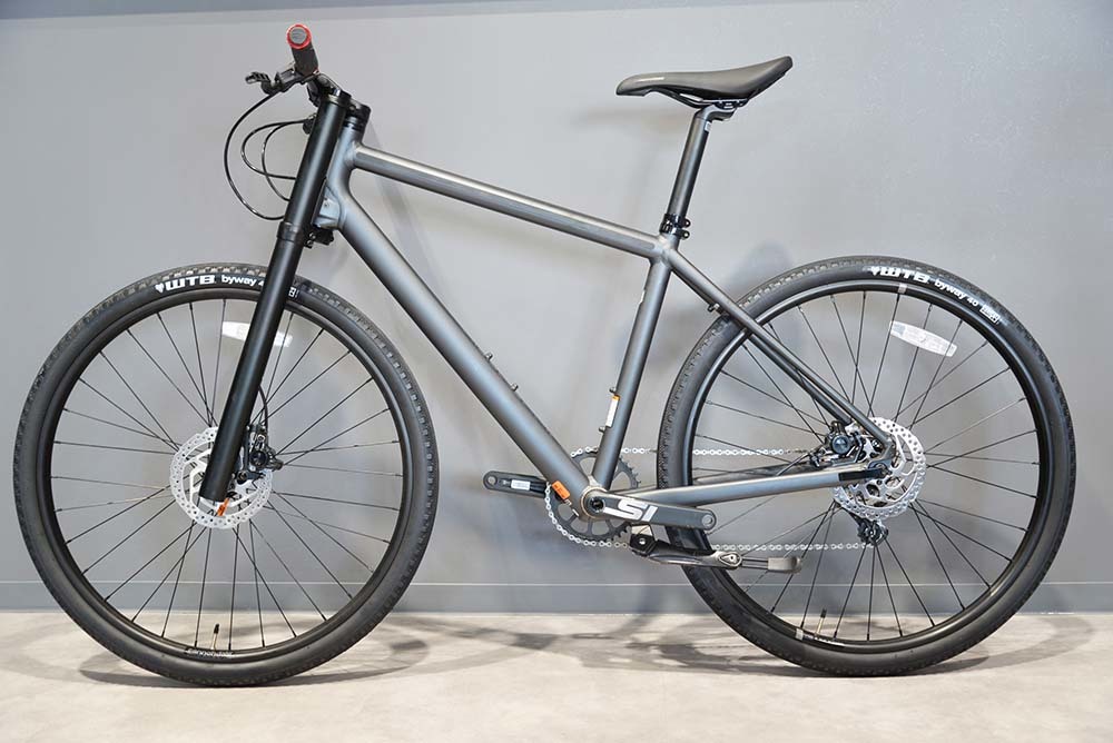 激レア美品】cannondale キャノンデール BadBoy2 バッドボーイ2 定価