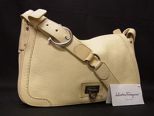 1円 □美品□ Salvatore Ferragamo フェラガモ FI-21 6921 ガンチーニ
