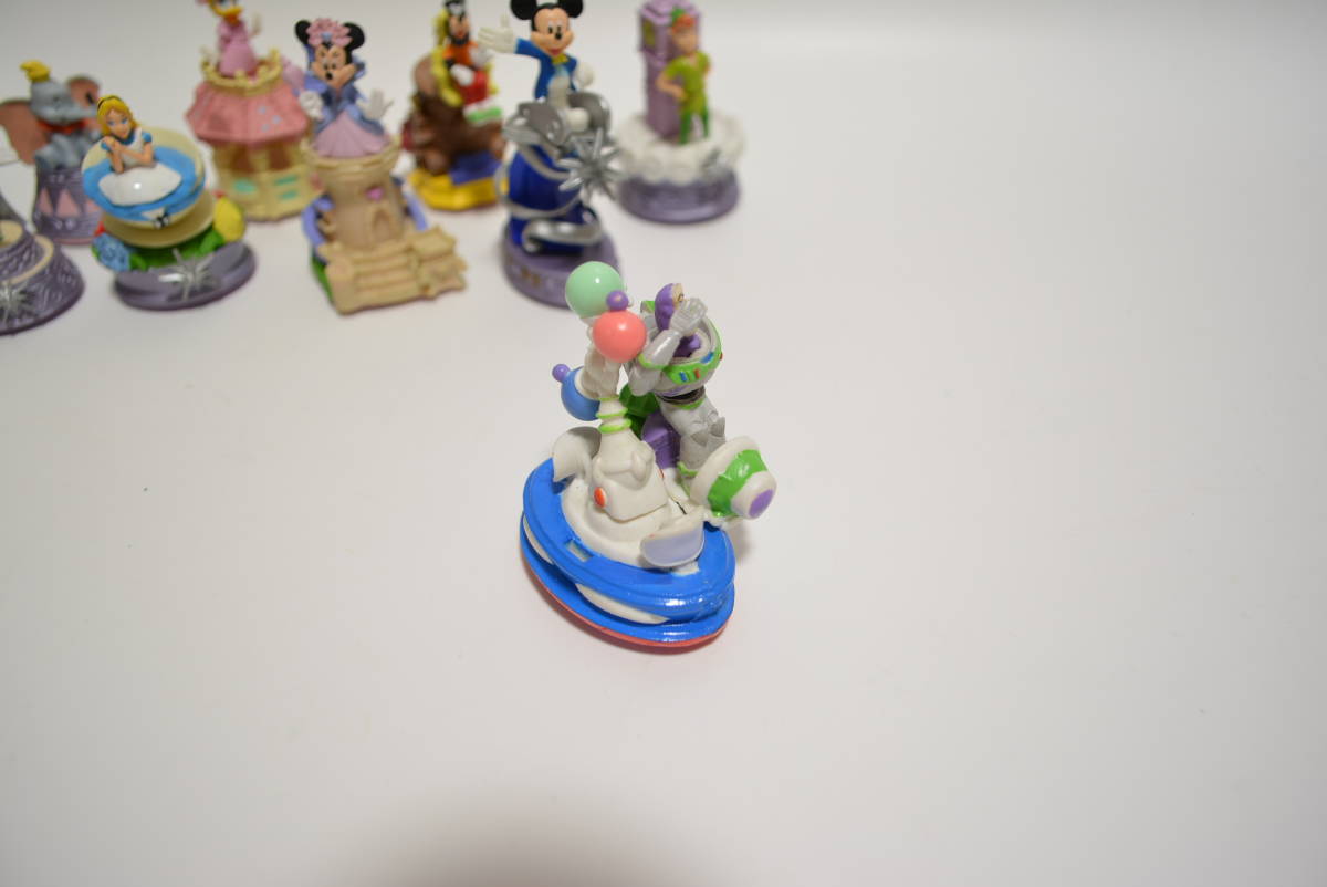 コカコーラ ローソン ディズニーランド ドリームス オン パレード ムービン オン フィギュア の落札情報詳細 ヤフオク落札価格情報 オークフリー スマートフォン版