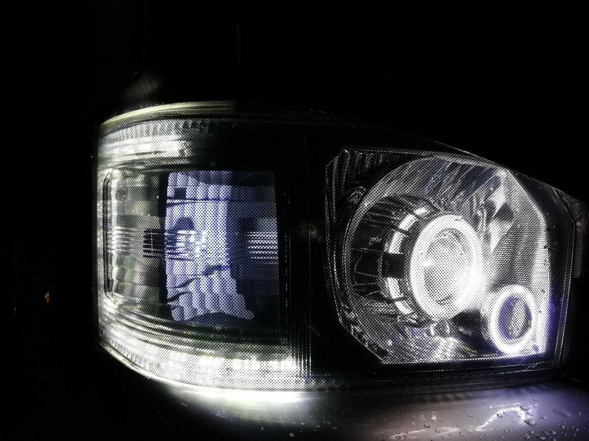 ハイエース200 4型 バイキセノン プロジェクター ダブルCCFL 8000K HID 