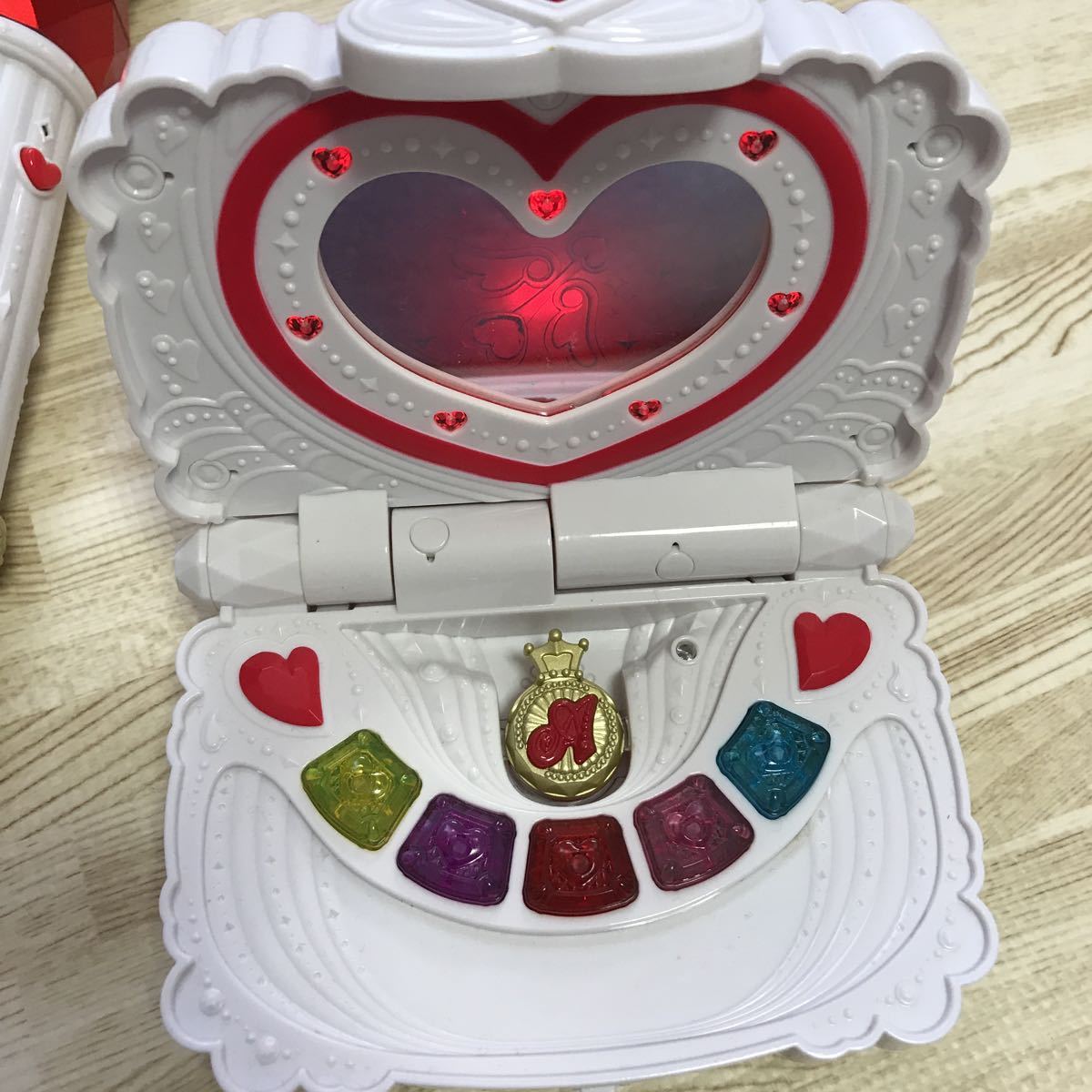 ドキドキ プリキュア ラブキッスルージュ ラブアイズパレット セット プリキュア キュアエース おもちゃ の落札情報詳細 ヤフオク落札価格情報 オークフリー スマートフォン版