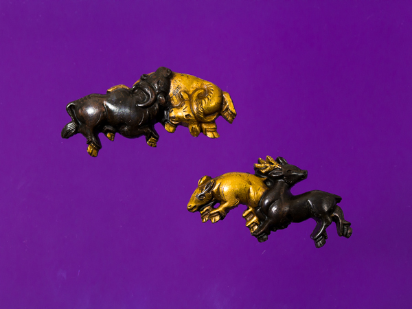 目貫、赤銅地に水牛図 目貫、赤銅地に水牛図 目貫、赤銅地に水牛図 - メルカリ