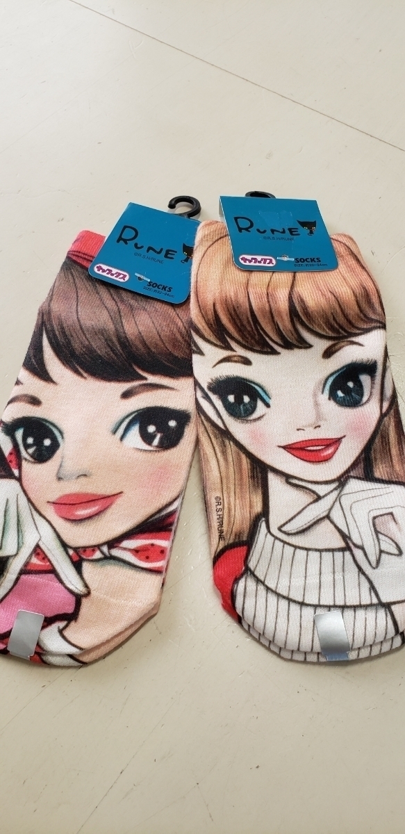 新品 内藤ルネ 少女漫画イラストショートソックス 女性靴下２枚セット の落札情報詳細 ヤフオク落札価格情報 オークフリー スマートフォン版