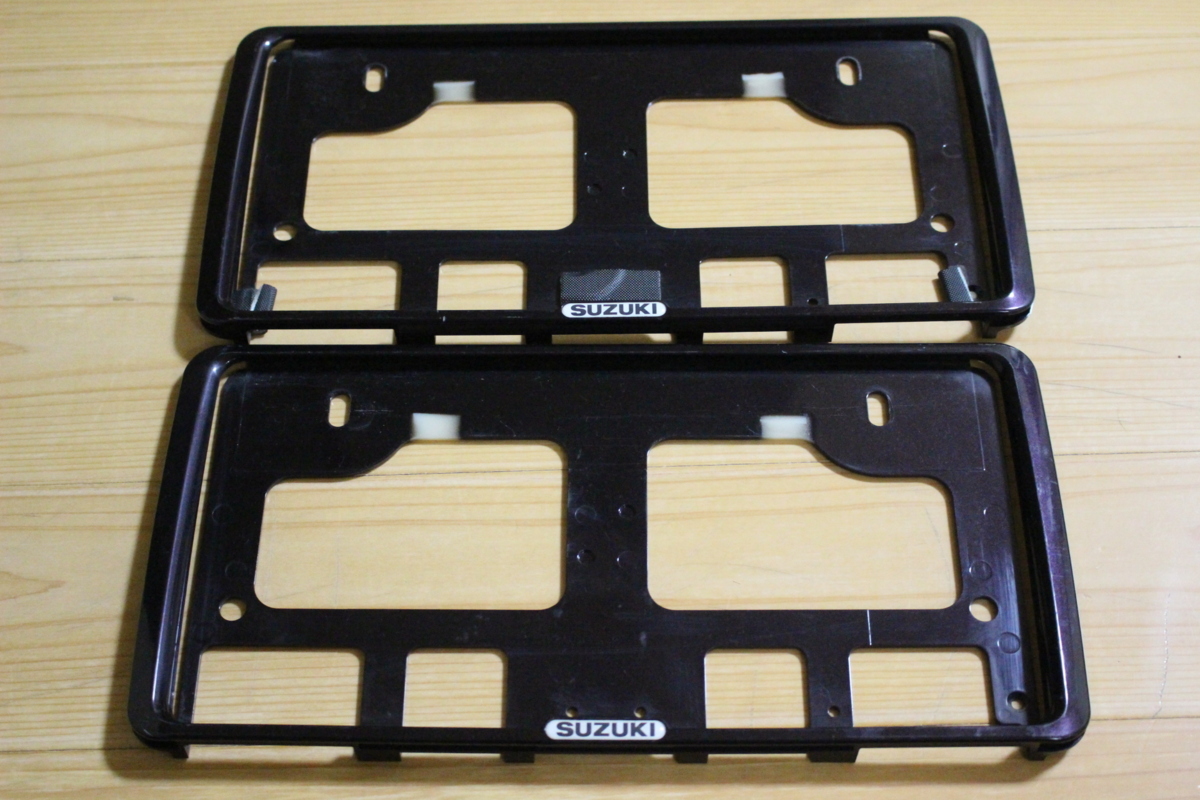 MAD BLACK SUZUKI 純正ナンバーフレーム カスタムペイント SUZUKI 純正 ナンバーフレーム カスタムペイント マットブラック