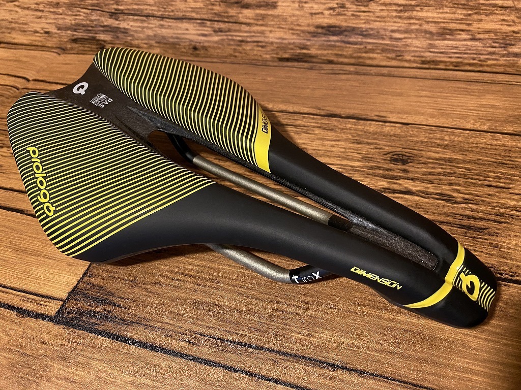 COLNAGO DIMENSION 143 サドル ブラック JN656 プロロゴ prologo