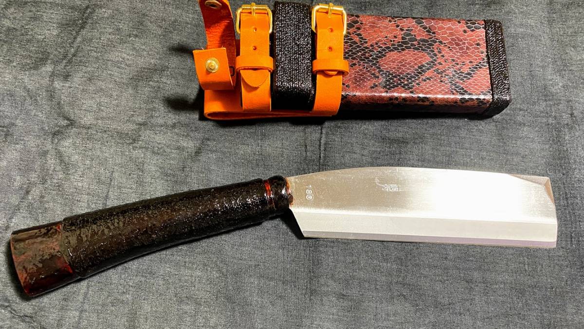 新品 未使用 鉈 片刃 腰鉈 6寸 木鞘 革バンド 型押し蛇柄 キャンプ ギア アウトドア バドニング 枝打ち 薪割り の落札情報詳細 ヤフオク落札価格情報 オークフリー スマートフォン版