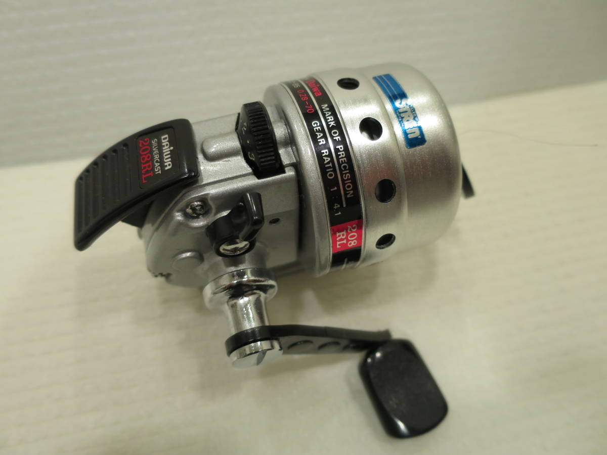 新品 未使用 Daiwa Silvercast 8rl ダイワ シルバーキャスト St の海外版 スピンキャストリール レア の落札情報詳細 ヤフオク落札価格情報 オークフリー スマートフォン版