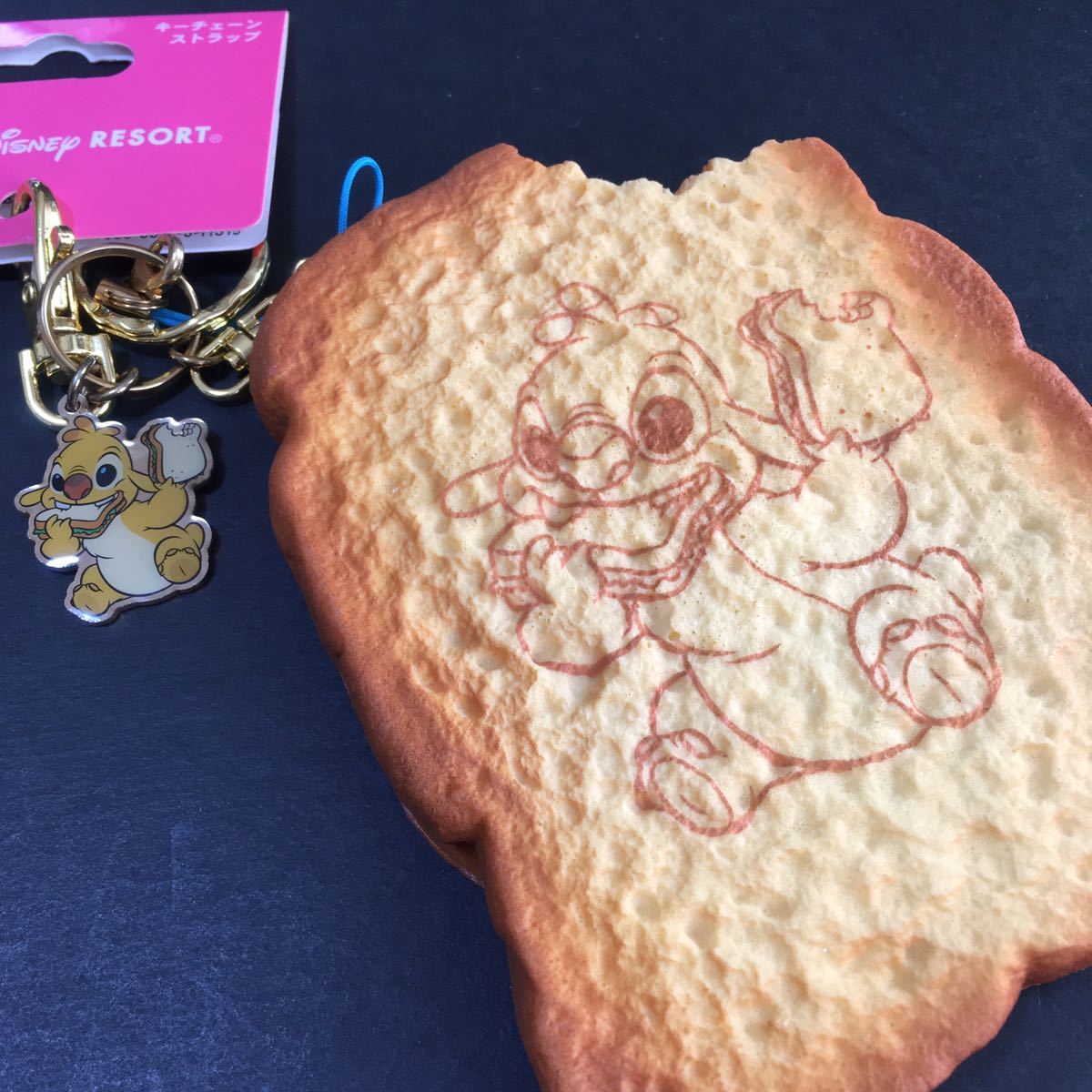 Tdr スティッチ キーチェーンストラップ パン スクイーズ ディズニー 食パン 東京ディズニーランド キーチェーン キーホルダー グッズ の落札情報詳細 ヤフオク落札価格情報 オークフリー スマートフォン版