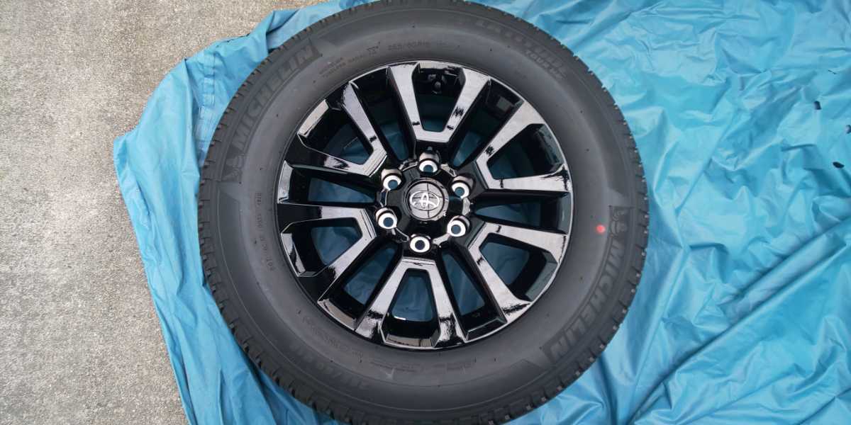 プラド150系後期 マッドブラックエディション ホイールタイヤセット